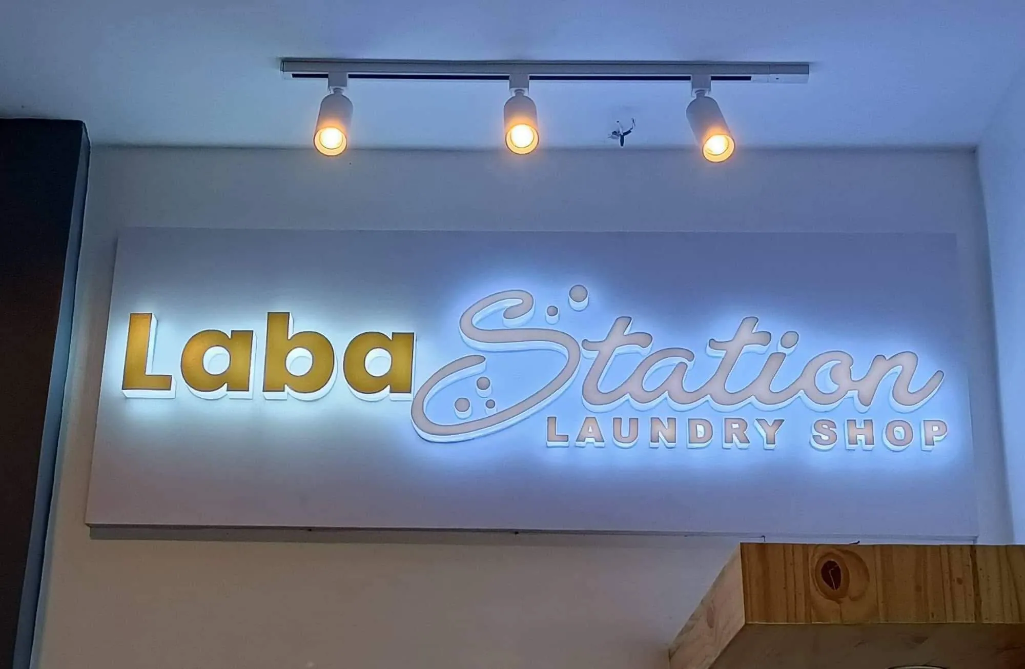 Laba Station Laundry Shop lighted sign, printed and installed by MCAV