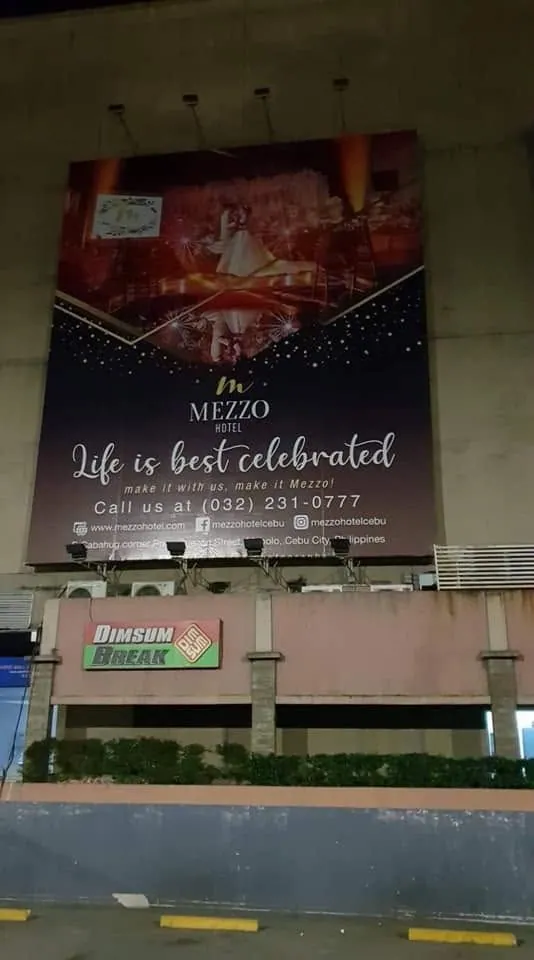 Mezzo Hotel billboard, printed and installed by MCAV
