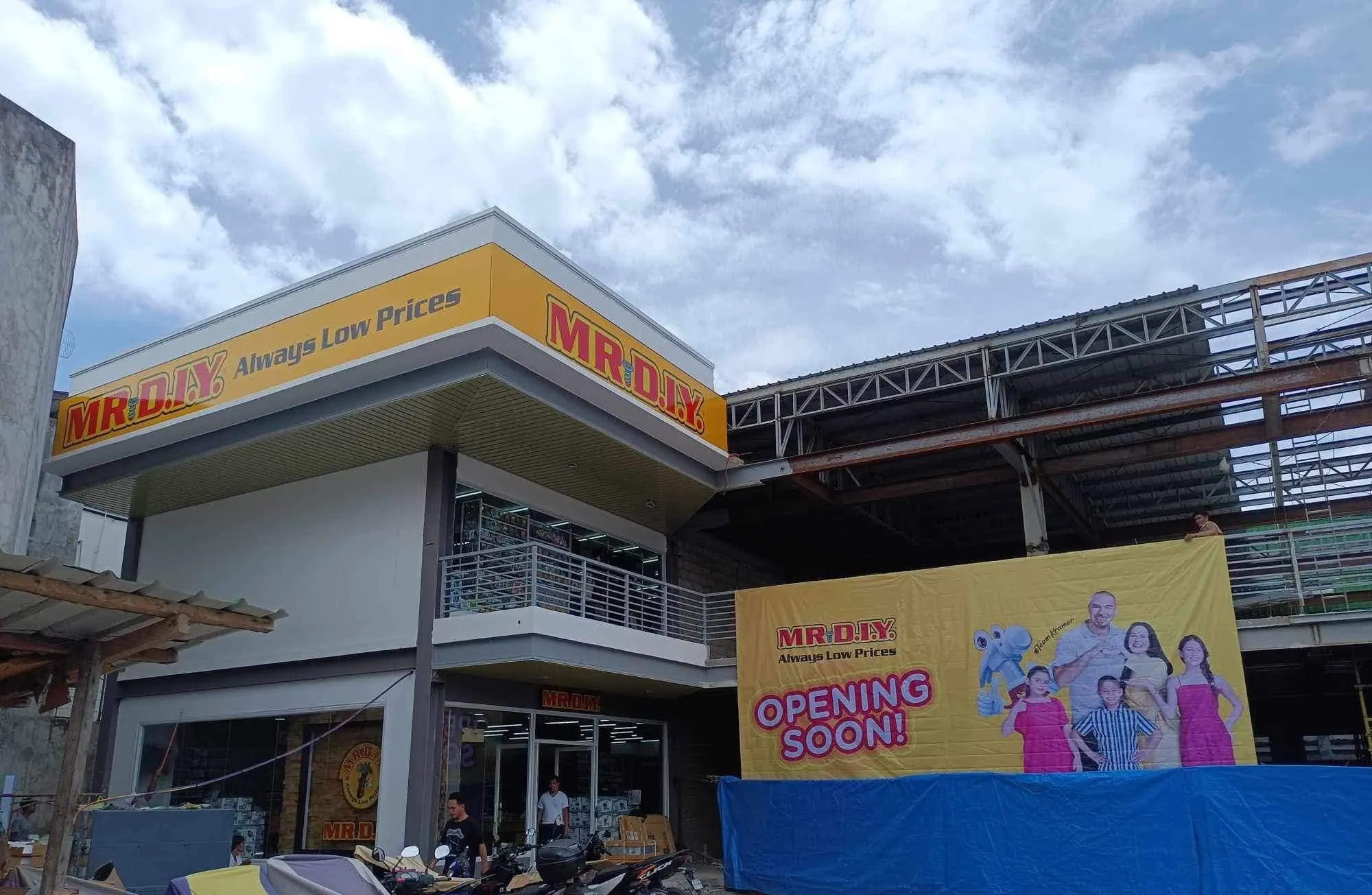 Mr. D.I.Y. Panaflex sign, printed and installed by MCAV