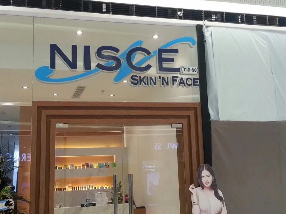 Nisce Skin 'N Face lighted sign, printed and installed by MCAV