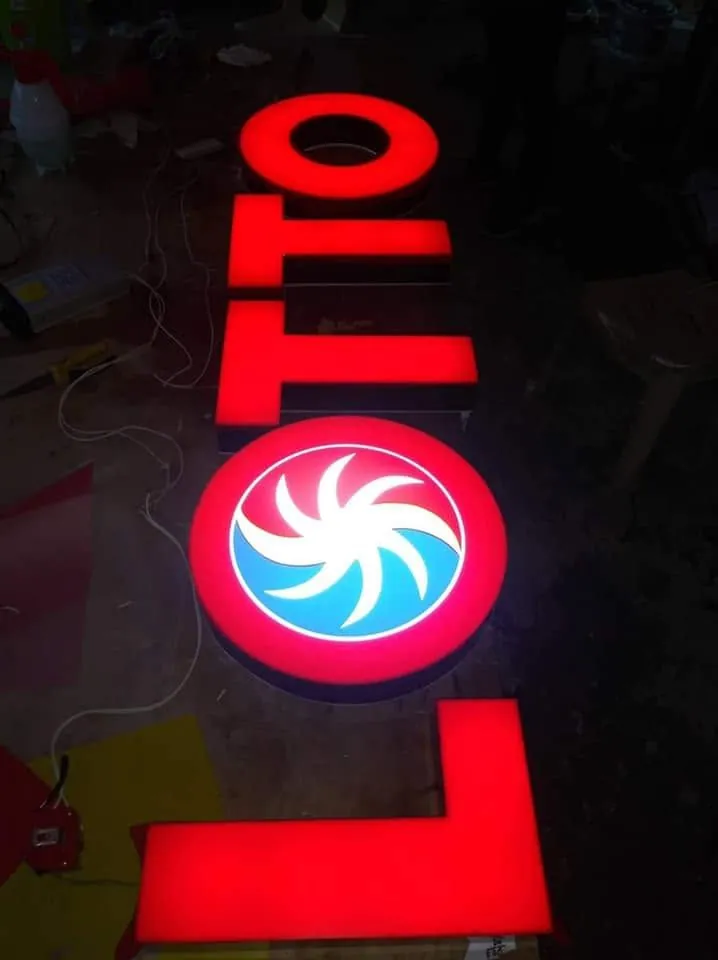 MCAV crew installing a PCSO lighted sign