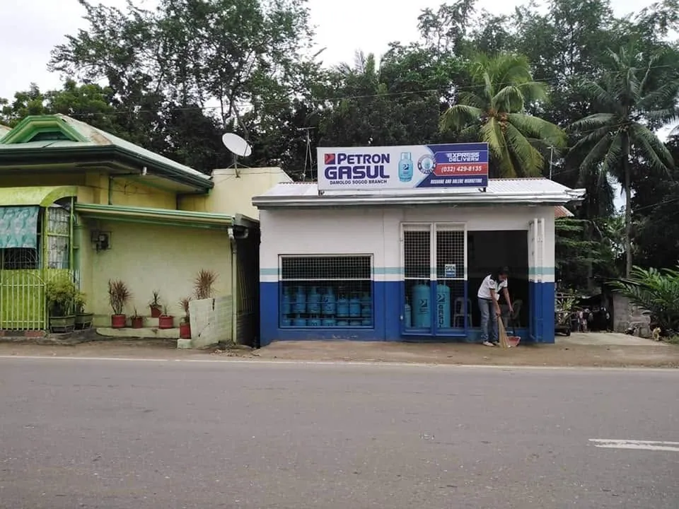 Petron Panaflex sign at Damolog, Sogod, Cebu, printed and installed by MCAV